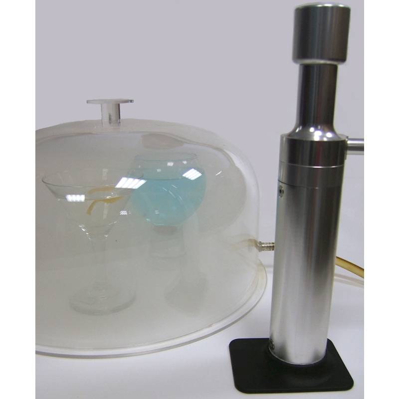 Cloche en plexiglas pour les fumeurs