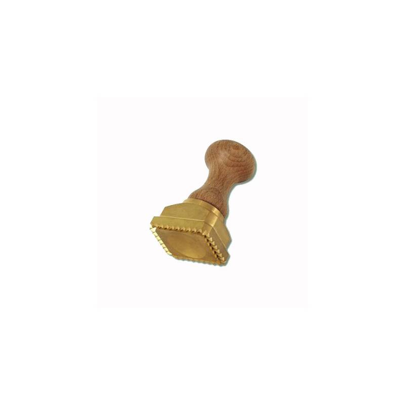 Molde cuadrado festoneado de madera y latón 4,5x4,5 cm