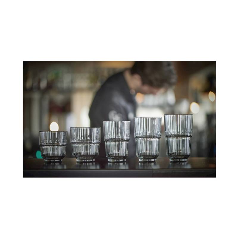 Vaso de bebidas Linq apilable vidrio gris ahumado cl 35,5