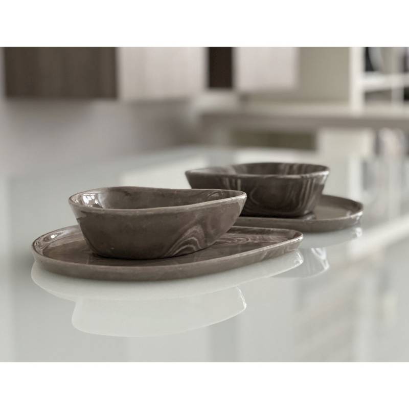 Plat en porcelaine marbrée 26x23 cm