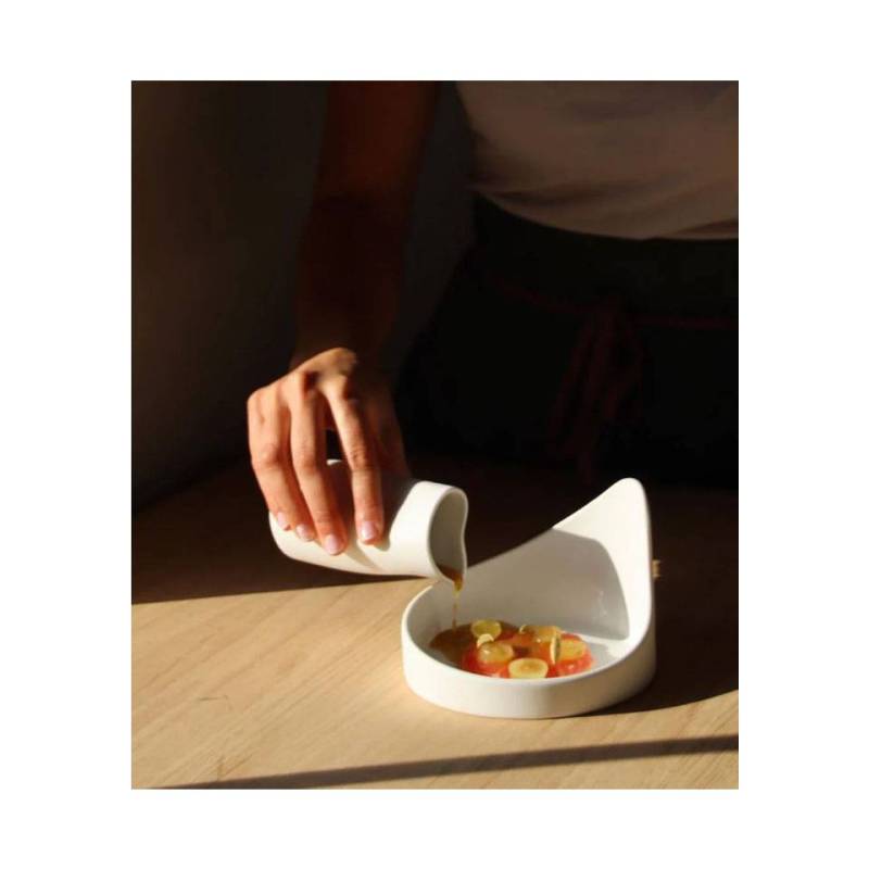 Soucoupe apéritive Bio Gochi Uncle en porcelaine blanche mate 14,5x9,2 cm