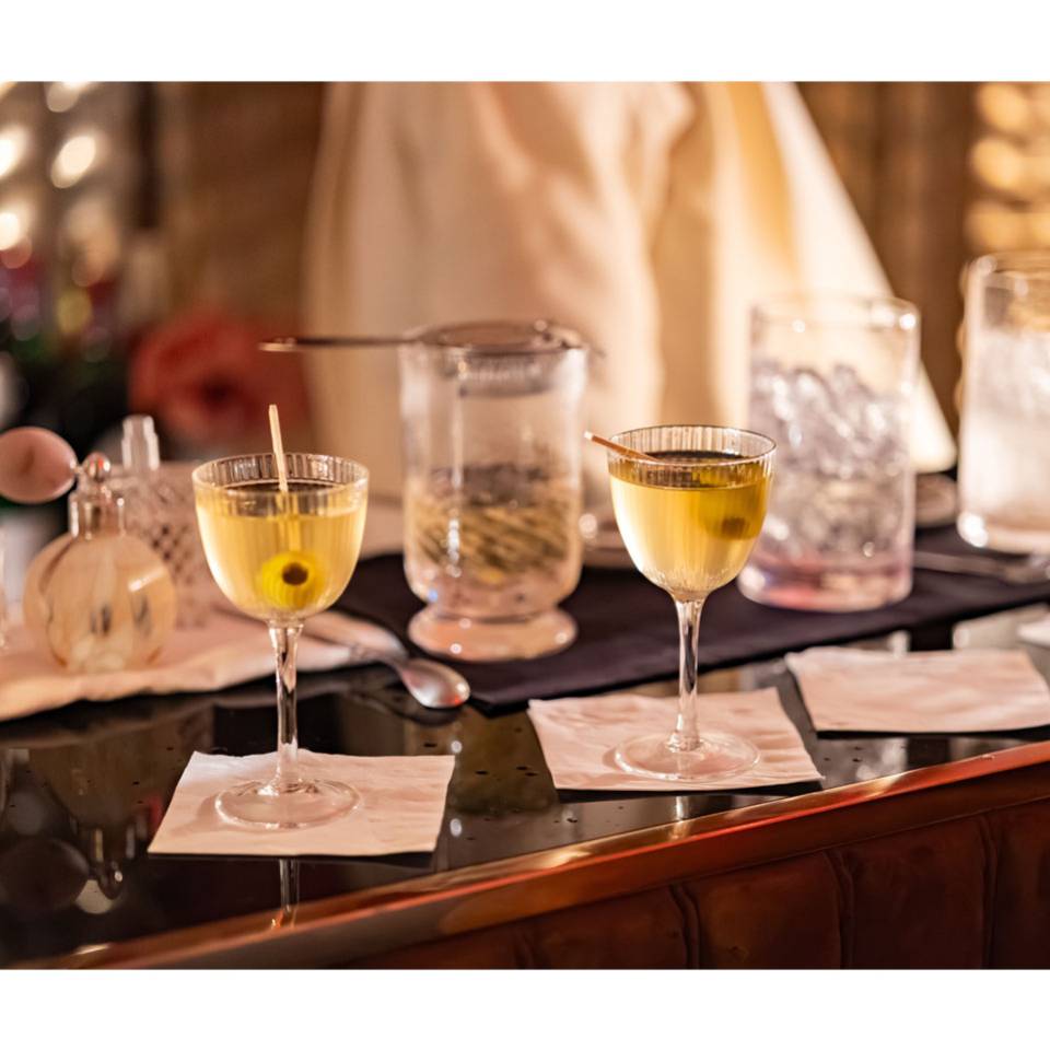 L’evoluzione del bar: dalla caffetteria ai cocktail bar d’hotel contemporanei